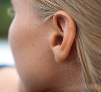Ear lobe repair